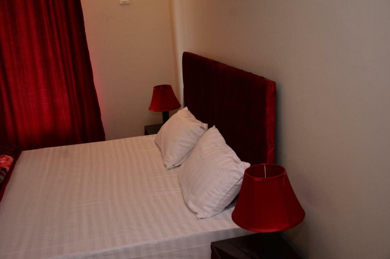 La Orilla Hotel Muzaffarabad Ngoại thất bức ảnh
