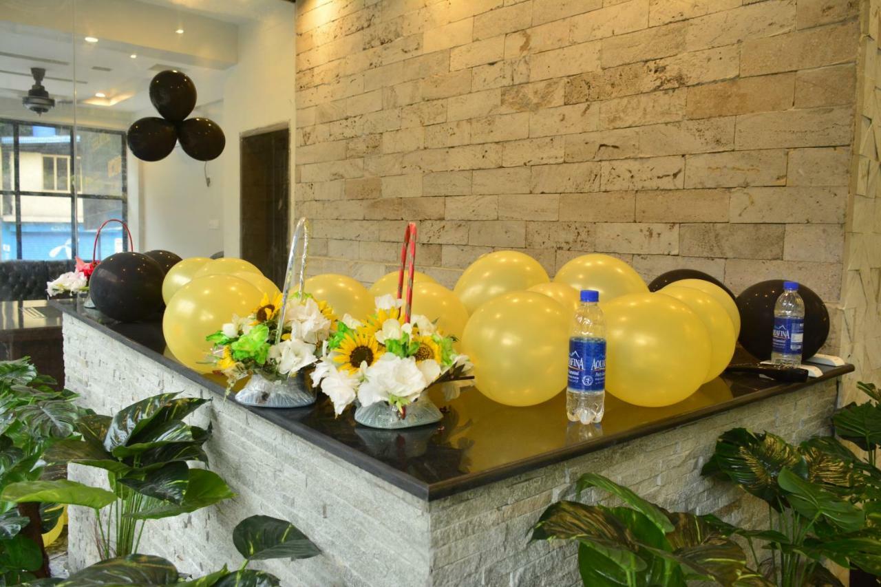 La Orilla Hotel Muzaffarabad Ngoại thất bức ảnh
