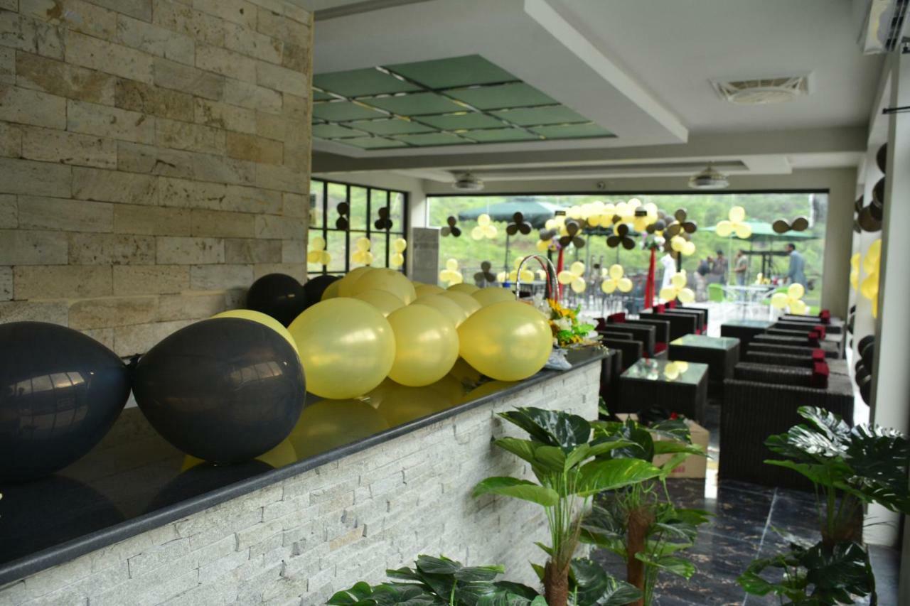 La Orilla Hotel Muzaffarabad Ngoại thất bức ảnh
