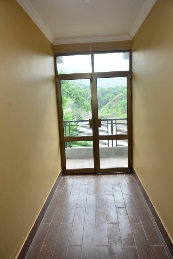 La Orilla Hotel Muzaffarabad Ngoại thất bức ảnh