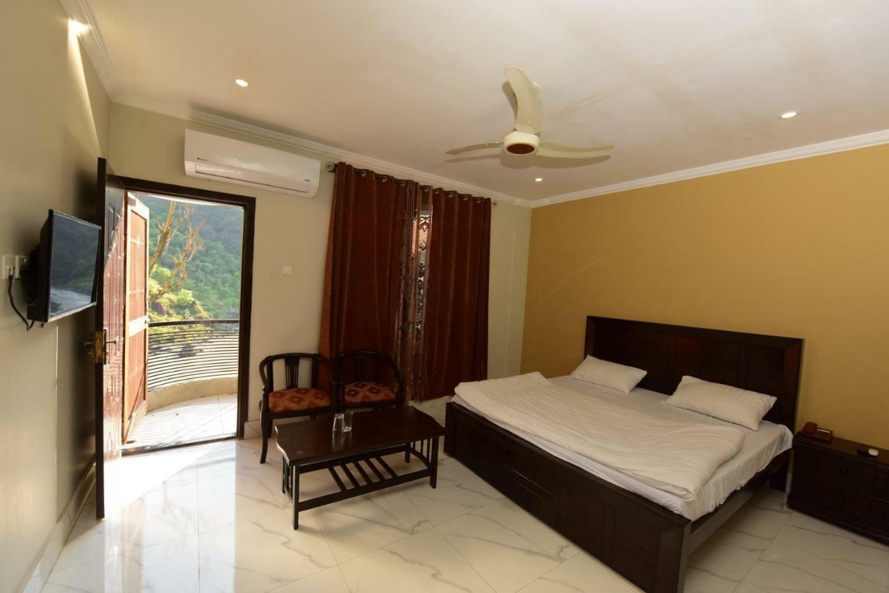 La Orilla Hotel Muzaffarabad Ngoại thất bức ảnh