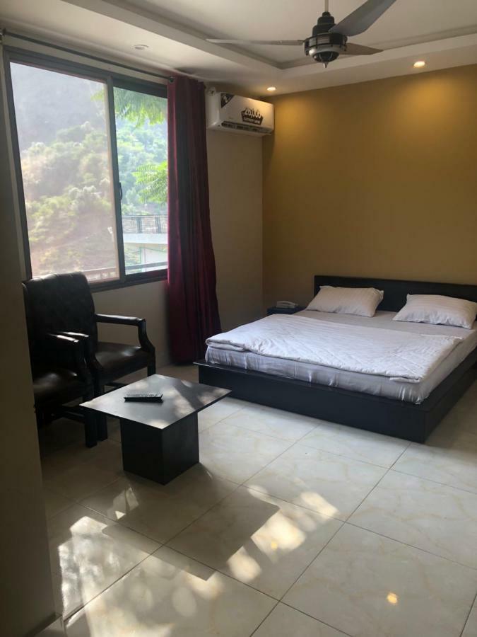 La Orilla Hotel Muzaffarabad Ngoại thất bức ảnh