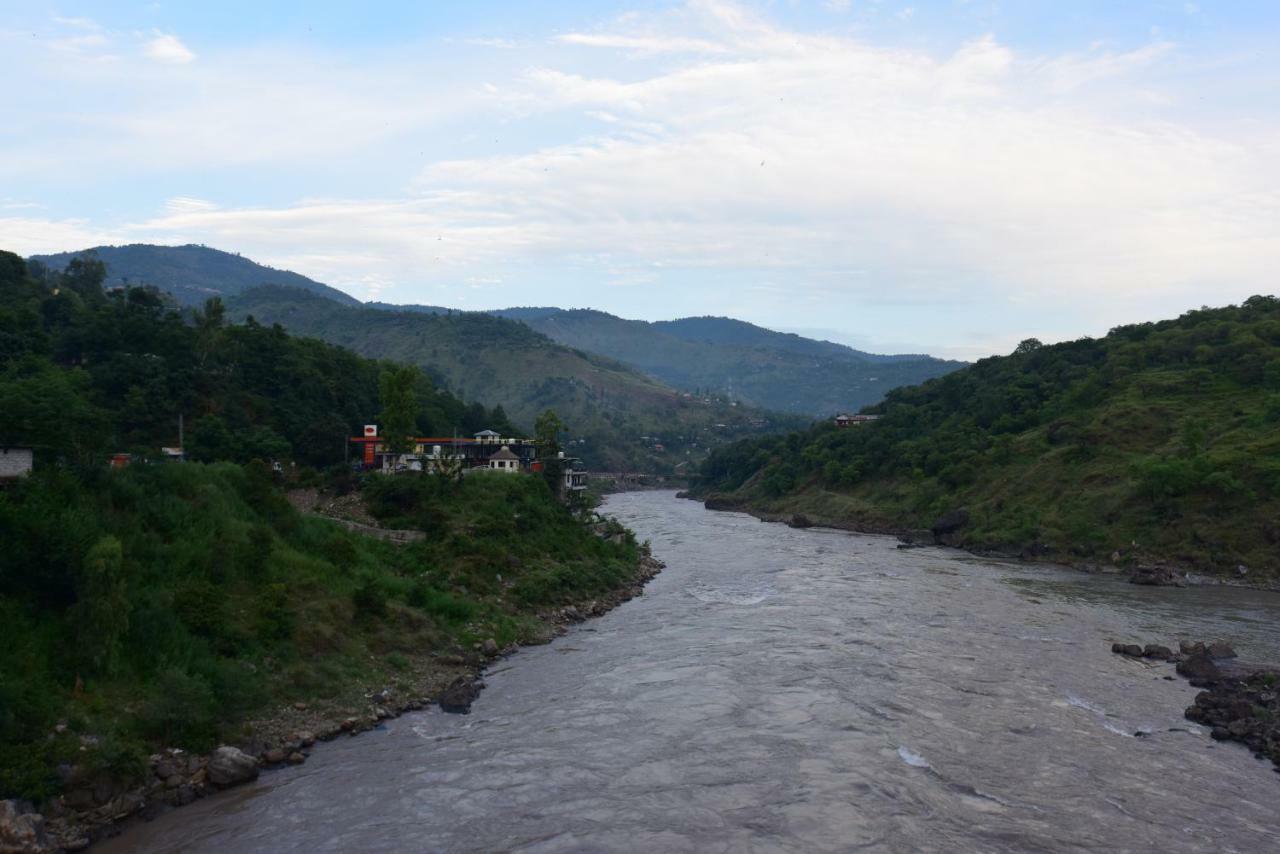 La Orilla Hotel Muzaffarabad Ngoại thất bức ảnh