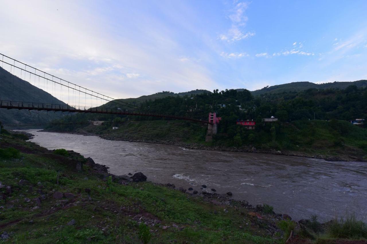 La Orilla Hotel Muzaffarabad Ngoại thất bức ảnh