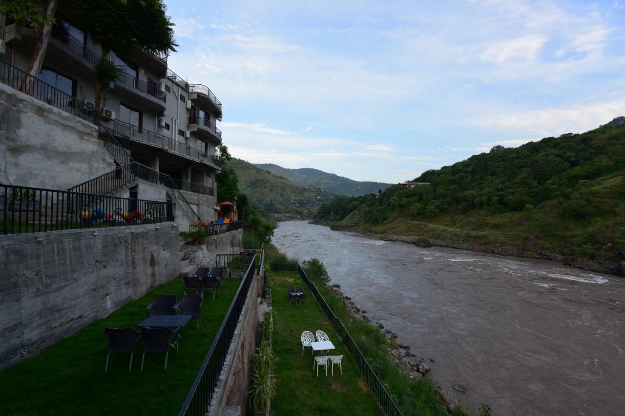 La Orilla Hotel Muzaffarabad Ngoại thất bức ảnh